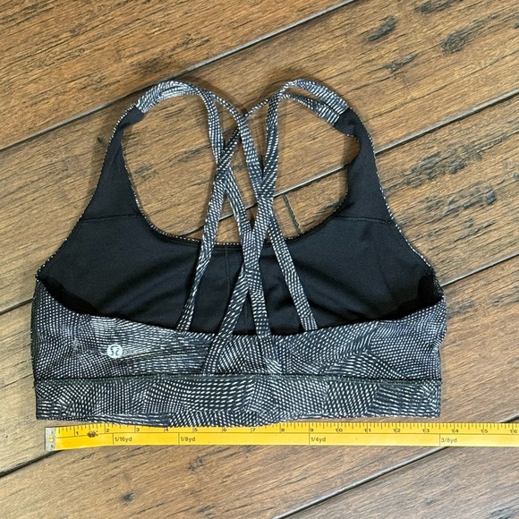 Lululemon Energy bra size 10 Black and White Patterned Sports Bra - Picture 2 of 3